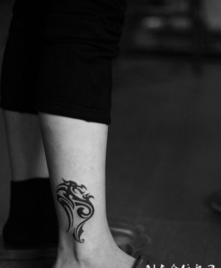 黑白龙图腾纹身大全