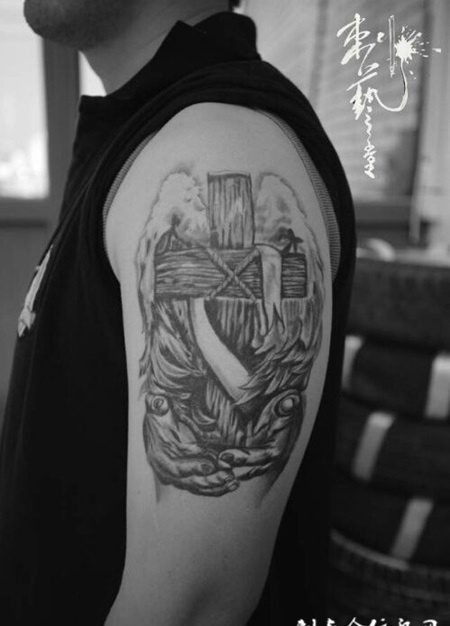 一组手臂黑白纹身图片