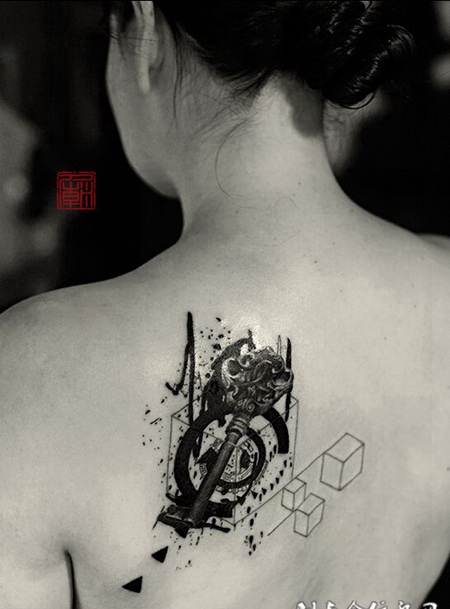 欧美传统泼墨纹身图片