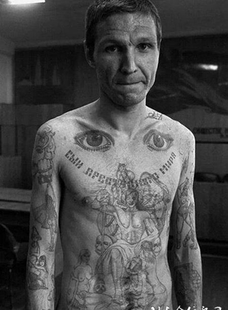 黑帮黑白岁月纹身印记