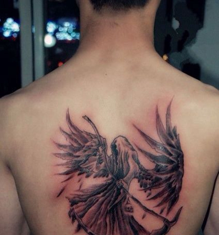 背部帅气的堕落天使纹身图案