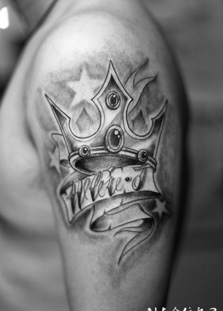 大臂黑白各式复古纹身图案