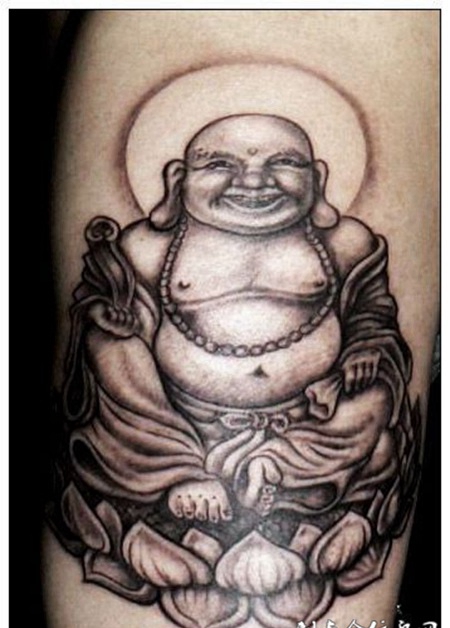 大腿精致弥勒佛纹身图案