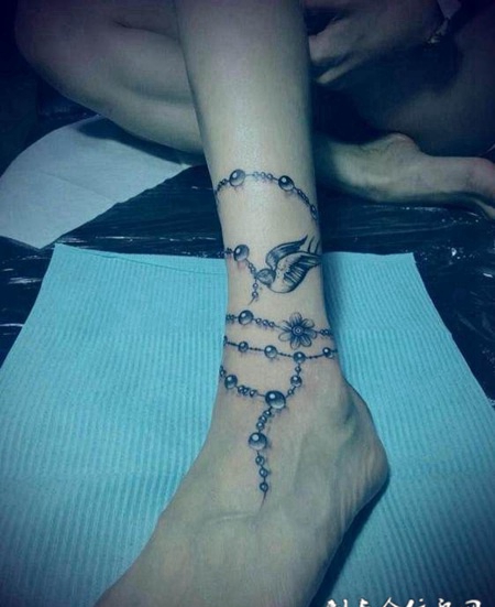 潮流女生脚链纹身与燕子纹身图案