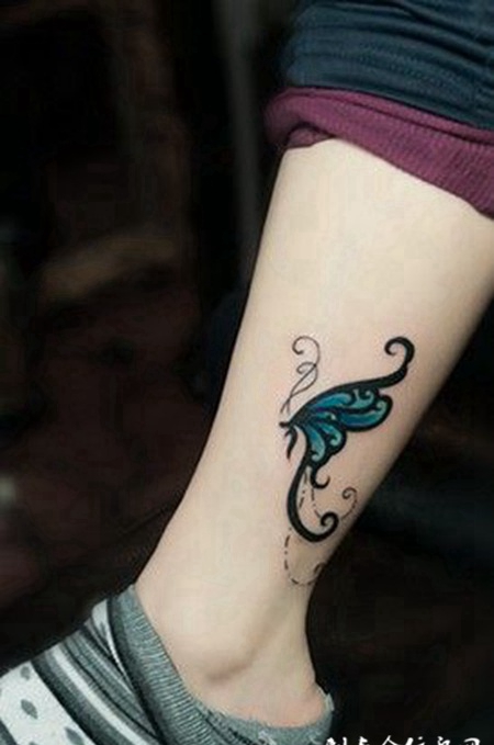 腿部好看彩色蝴蝶纹身图案