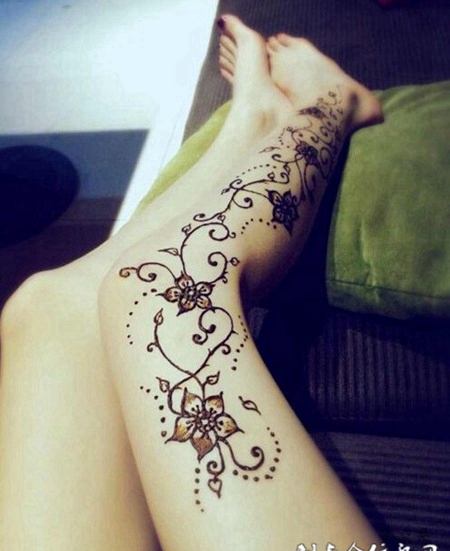 腿部唯美时尚的印度海娜纹身