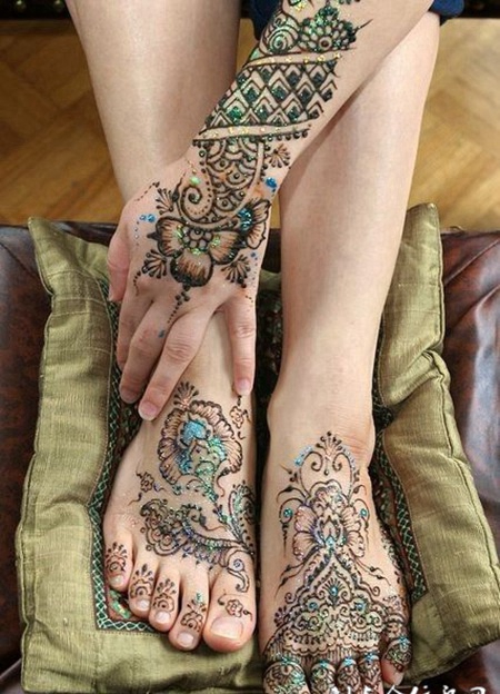 花之缠绕 脚部花纹彩绘刺青