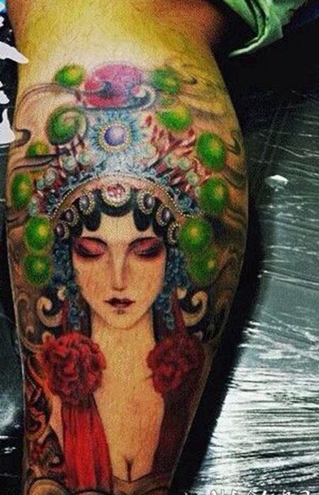 精美优雅花旦腿部纹身