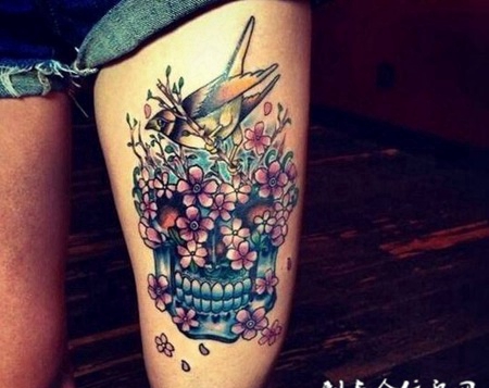 文艺骷髅腿部纹身