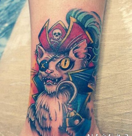 炫酷怪猫腿部纹身