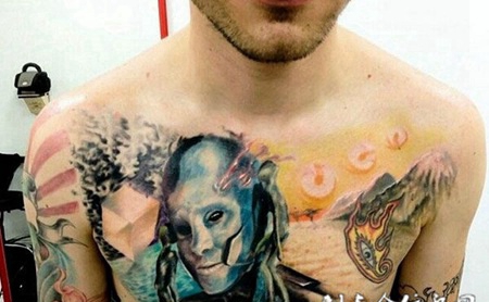 欧美男士狂热影剧胸部纹身