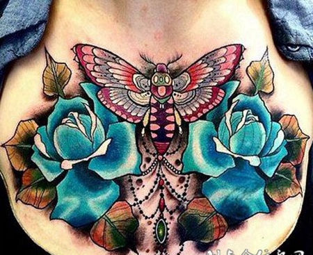 唯美艺术胸部纹身