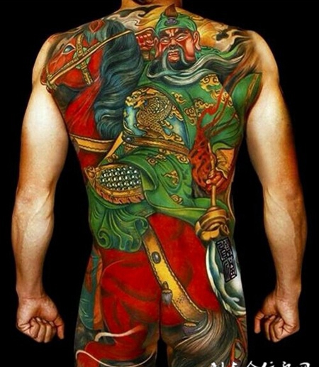 男性满背三国人物关公纹身彩绘图案