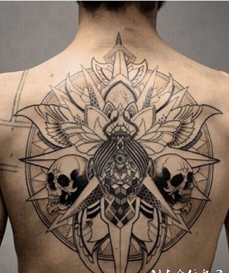 霸气男人满背纹身图案大全