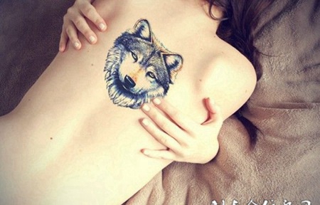 背部狼图腾纹身图案