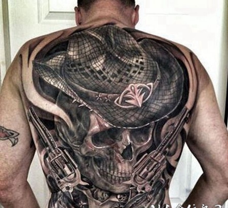 前卫骷髅背部炫酷纹身图案
