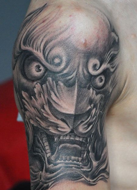 大臂唐狮子头纹身图案