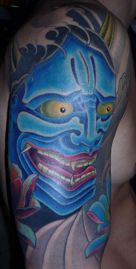 大臂蓝面般若纹身图案