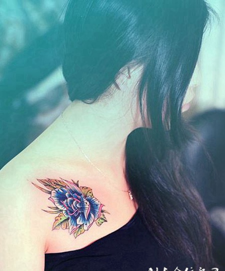 玫瑰锁骨纹身图案图片