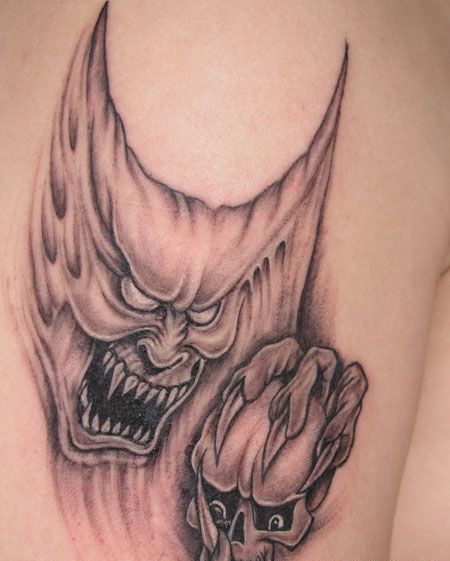 背部恶魔纹身图案
