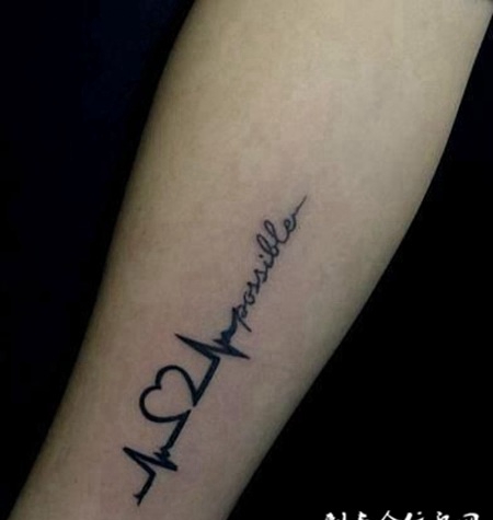 手臂简单心电图纹身图片