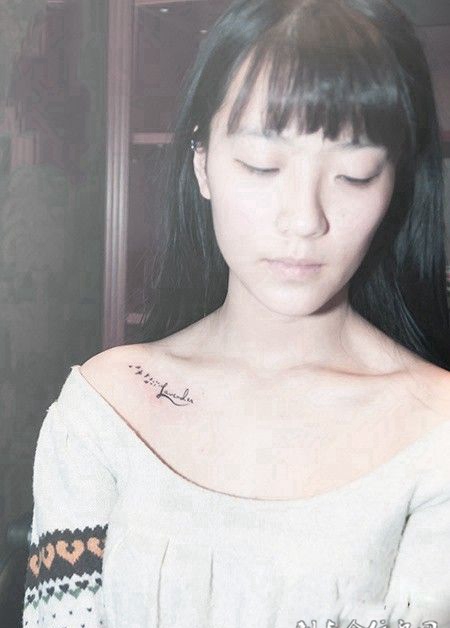 小美女锁骨英文纹身图案大全