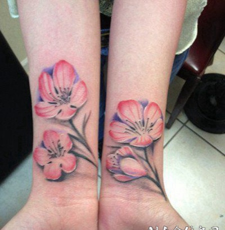 粉红小花朵纹身图案大全