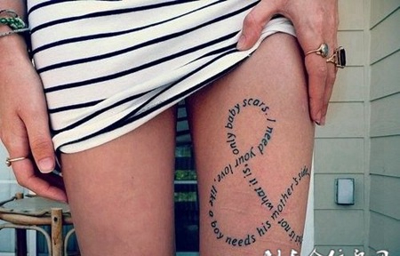 女性腿部超有个性的英文纹身