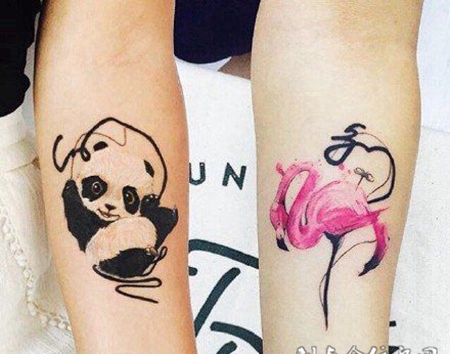 手臂情侣熊猫纹身图案