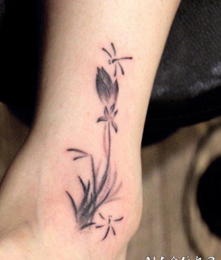 女生脚纹身图案大全推荐