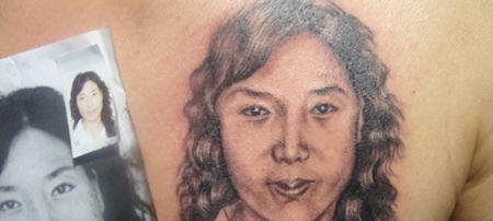 胸前的美女肖像纹身