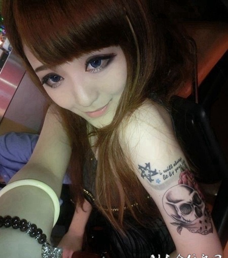 女生非主流纹身图片欣赏