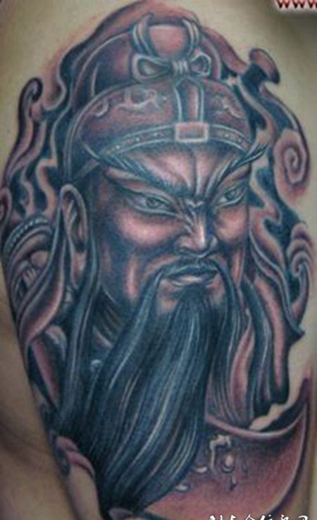 手臂纹身关公拿大刀纹身图片大全