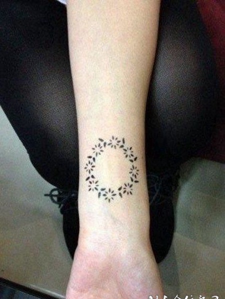好看的手腕圆形纹身图案