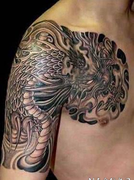 男人胸部龙纹身图案大全