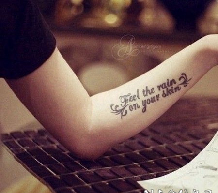 女生小臂简单英文纹身小图案