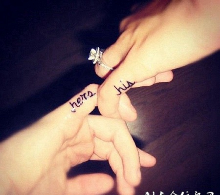 情侣手指个性英文纹身图案欣赏
