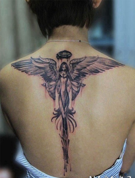 女生后背时尚天使翅膀纹身图案欣赏