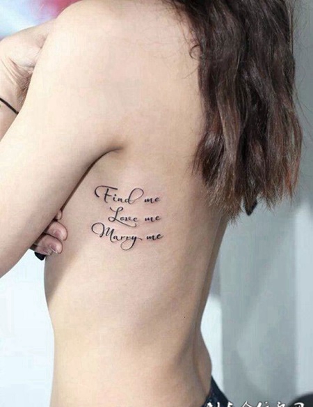 女生侧腰个性英文纹身图案大全