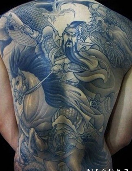 酷酷的男生满背关公纹身图案大全