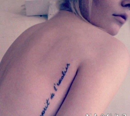 女生肋部小清新英文纹身图案大全