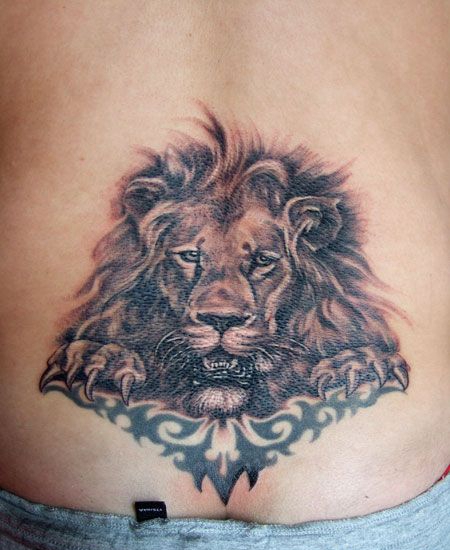腰部狮子头纹身图案