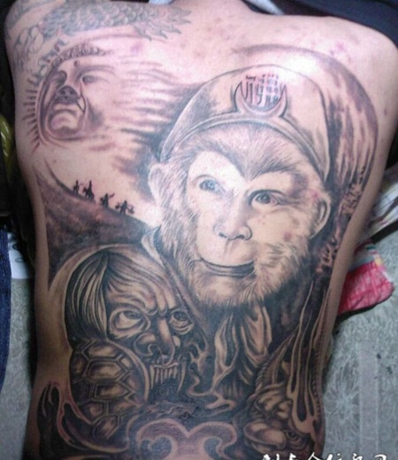 男性满背霸气斗战胜佛纹身图案大全