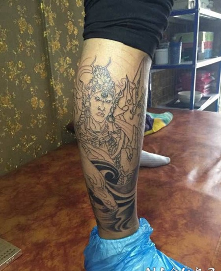 男士腿部二郎神纹身图案大全