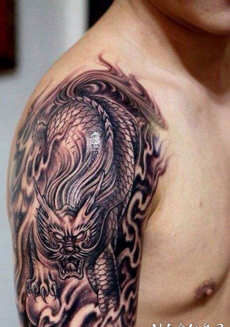男士肩部貔貅纹身霸气图案欣赏