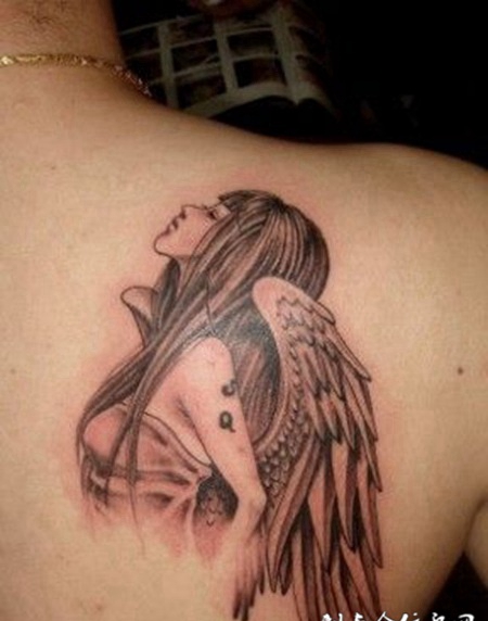 女生背部新款天使翅膀纹身图案大全