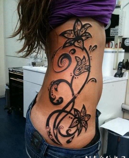 欧美美女彼岸花纹身图片作品