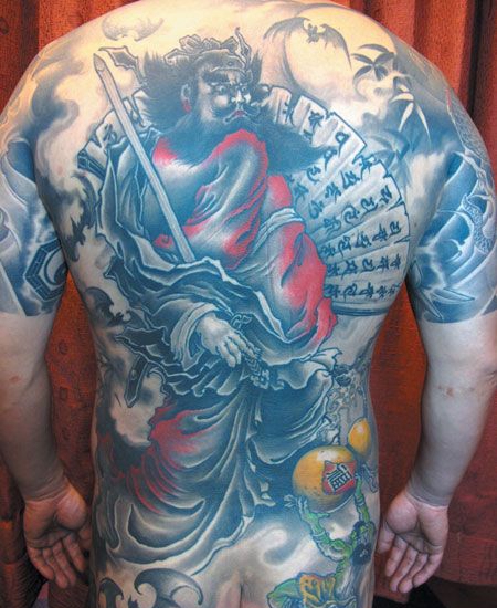 满背钟馗捉鬼纹身图片