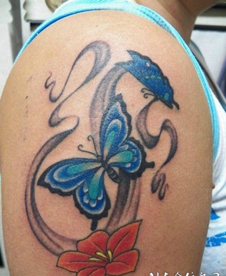 蝴蝶精美纹身大腿图案图集欣赏