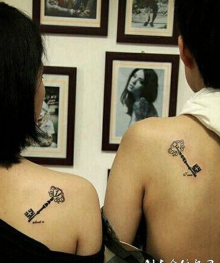 帅气的情侣很小小纹身图案